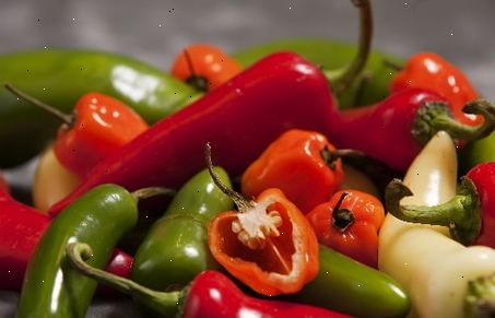 Hvordan til at køle forbrændinger fra chili peppers