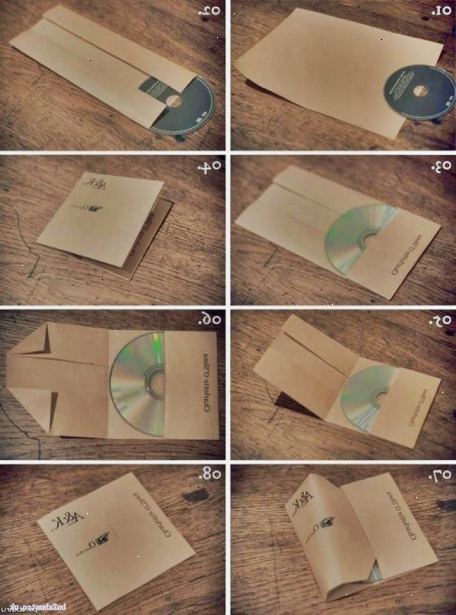 Sådan laver du en cd-omslaget fra papir. Fold et ark US Letter-størrelse, eller a4 papir vandret, hvilket efterlader et 1-tommer (2.