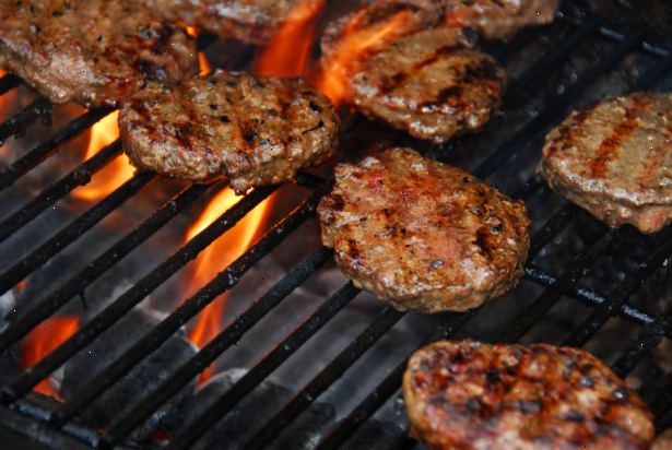 Sådan grill burgere. Køb kvalitet og fersk kød.