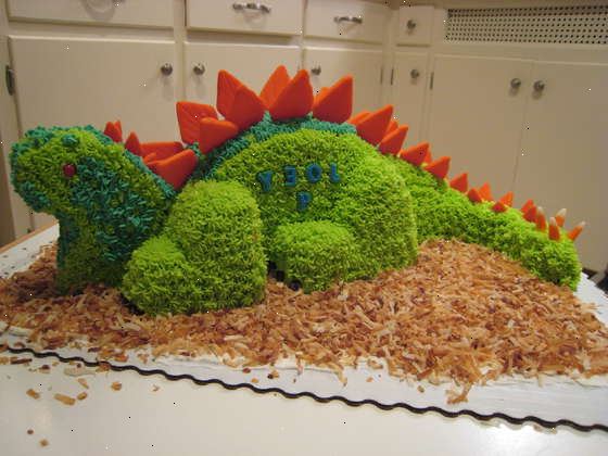 Hvordan man laver en 3d dinosaur fødselsdagskage. Lav to papir skabeloner baseret på disse billeder (klik for at forstørre).