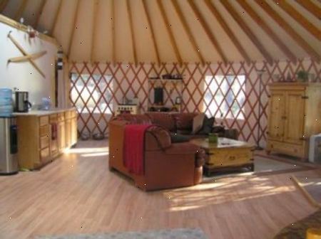 Hvordan til at leve i en yurt. Forbered bunden af yurt.